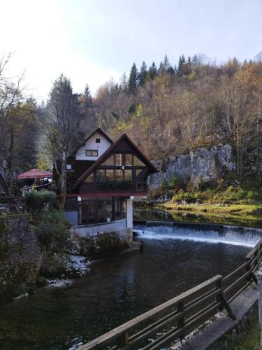 Park šuma Golubinjak, Ravna Gora, Javorova kosa i kanjon Kamačnik