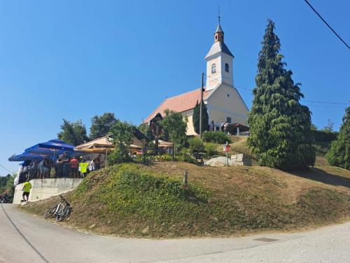 Velika Gospa, Klupci