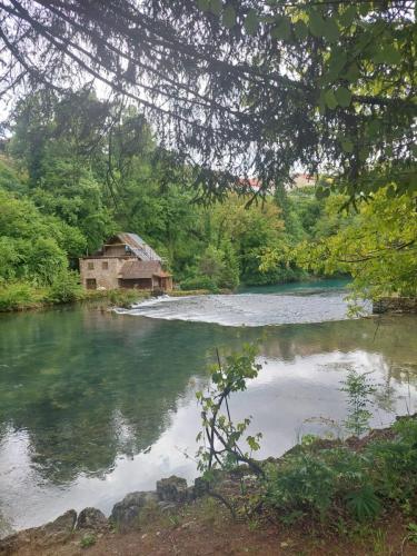Izvor Slunjčice – Slunj (Rastoke)