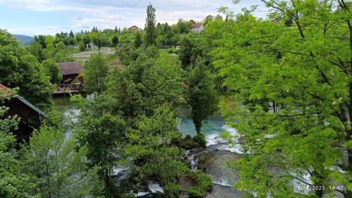 Izvor Slunjčice – Slunj (Rastoke)