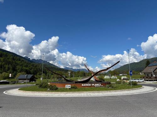 Tromeja (Peč)
