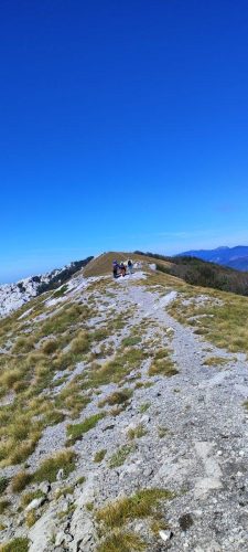 Baške Oštarije, Veliki sadikovac i Ljubičko Brdo